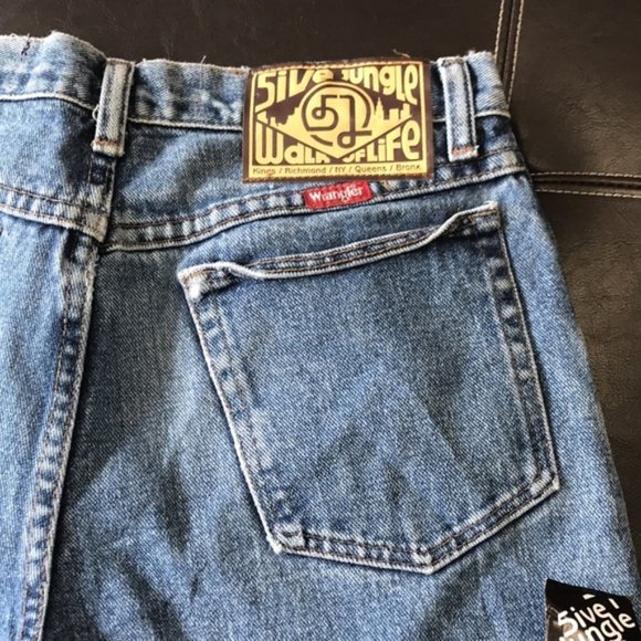 5ive Jungle & Co Women's Jean Shorts (8) - Picture 4 of 5